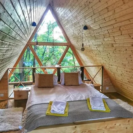 Porumbacu Treehouse * Porumbacu de Sus